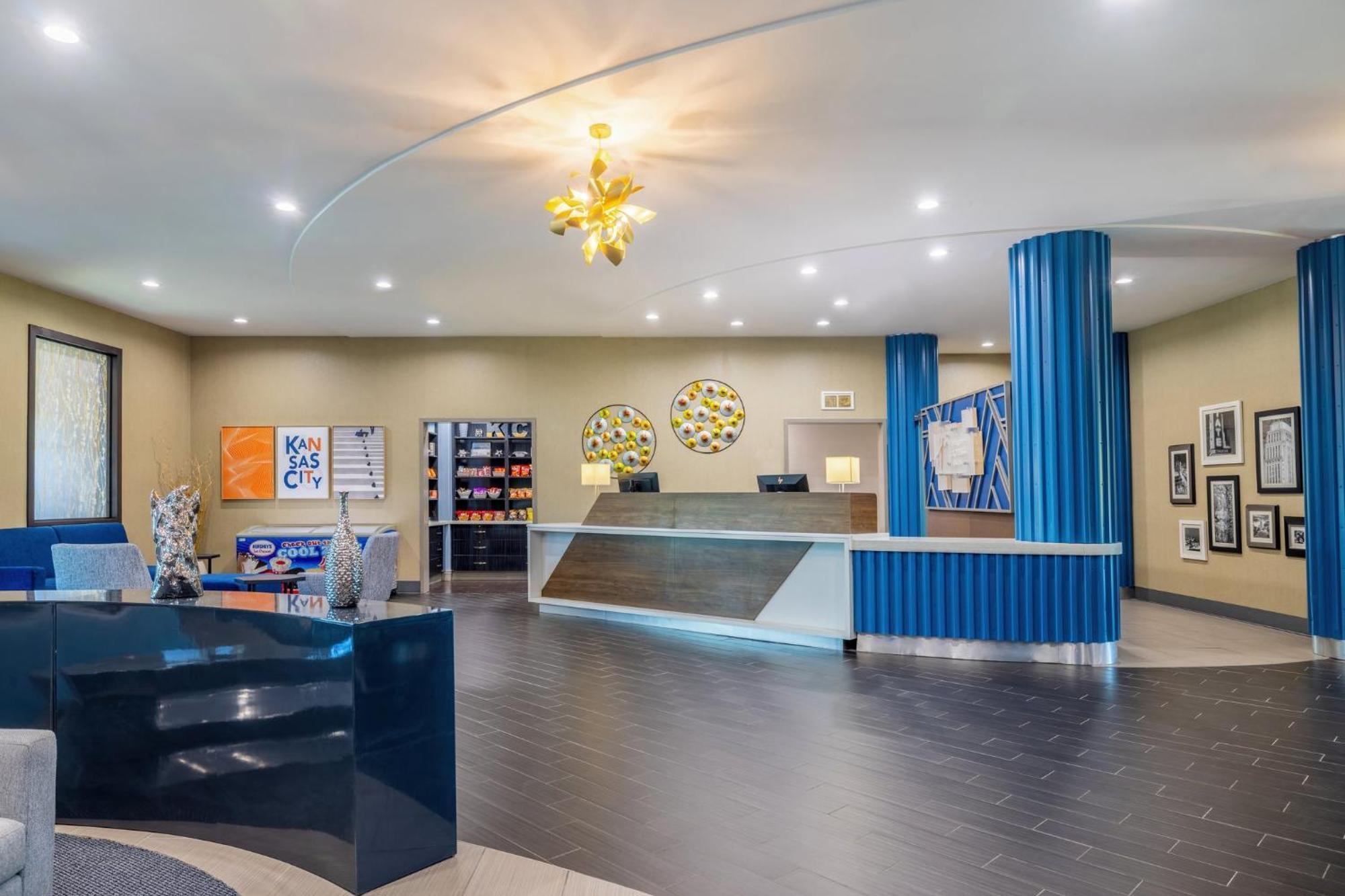 Holiday Inn Express & Suites Kansas City Airport By Ihg Zewnętrze zdjęcie