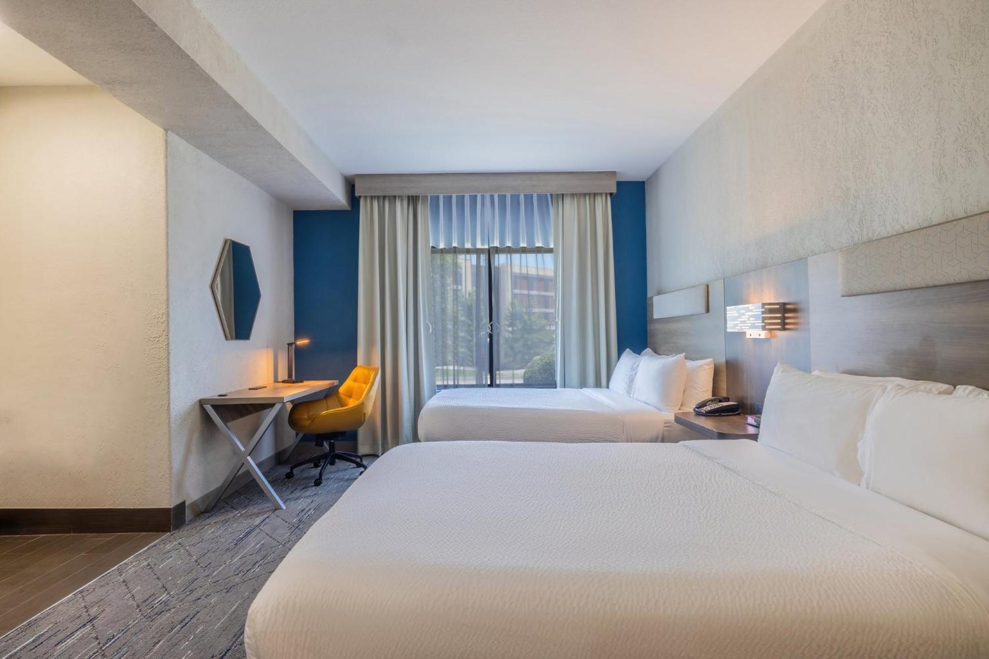 Holiday Inn Express & Suites Kansas City Airport By Ihg Zewnętrze zdjęcie
