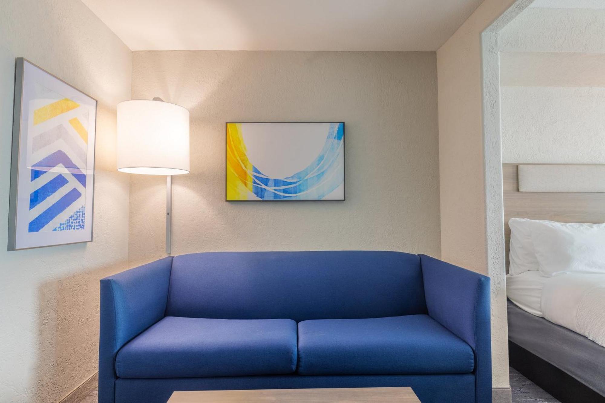 Holiday Inn Express & Suites Kansas City Airport By Ihg Zewnętrze zdjęcie