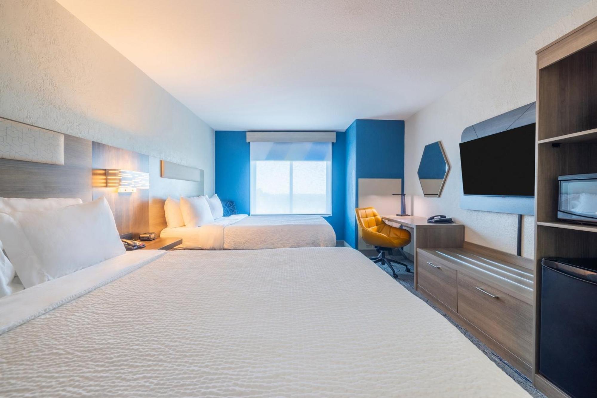 Holiday Inn Express & Suites Kansas City Airport By Ihg Zewnętrze zdjęcie