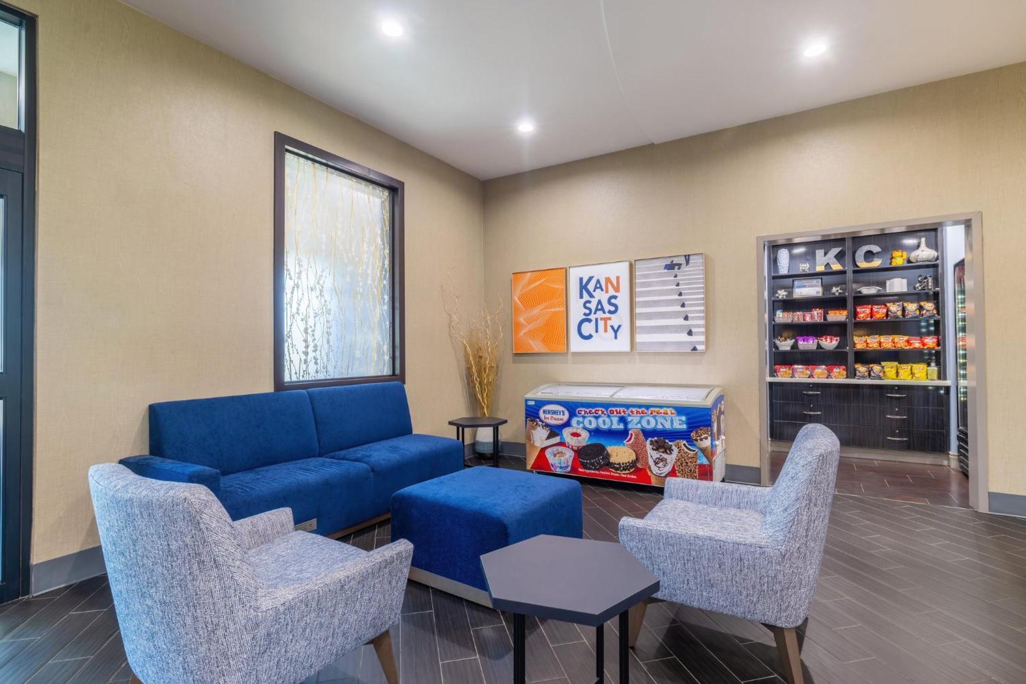 Holiday Inn Express & Suites Kansas City Airport By Ihg Zewnętrze zdjęcie